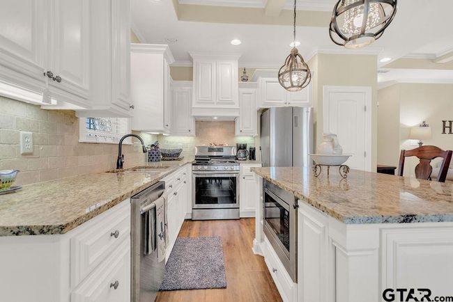 1216 Cobblestone Ct, House other with 3 bedrooms, 2 bathrooms and null parking in Carthage TX | Image 13