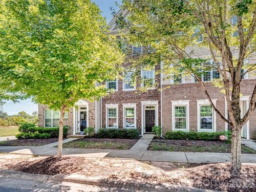19036 Lake Breeze Dr, Cornelius, NC, 28031-7217 | Card Image