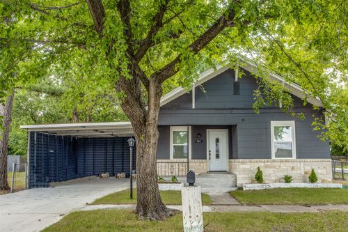 902 Clark St, Greenville, TX, 75401-2406 | Card Image