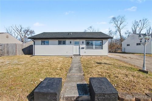 421 Marchmont Dr, Fairborn, OH, 45324-4339 | Card Image