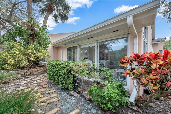 227A - 227 Park Shores Cir, House attached with 2 bedrooms, 2 bathrooms and null parking in Indian River Shores FL | Image 16