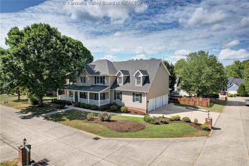 12 Meadow Brook Cir, Hurricane, WV, 25526-8909 | Card Image