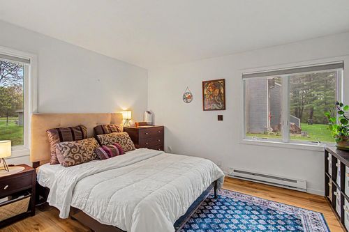 29-911 Dorset St, South Burlington, VT, 05403-7543 | Card Image
