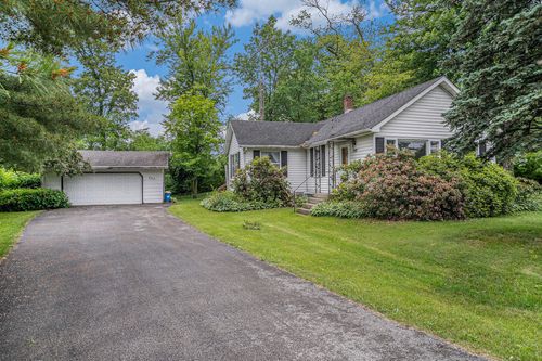 223 15th Ave Nw, Demotte, IN, 46310-8304 | Card Image
