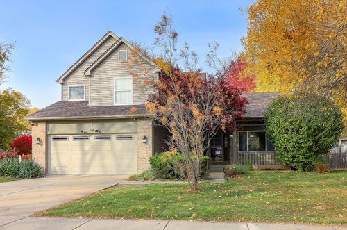 122 Arbor Ave, Sugar Grove, IL, 60554-5404 | Card Image