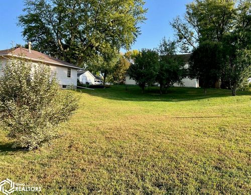 1106 Elm St, Manning, IA, 51455-1414 | Card Image