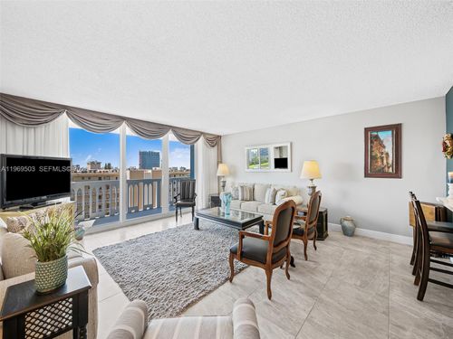 apt-808-401 Ne 14th Ave, Hallandale Beach, FL, 33009-7476 | Card Image