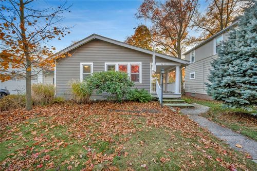 24401 Bruce Rd, Bay Village, OH, 44140-2941 | Card Image