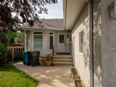 1314 Waterton Rd S, House detached with 4 bedrooms, 2 bathrooms and 4 parking in Lethbridge AB | Image 3