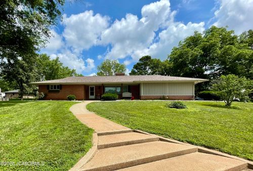 501 W Morgan St, TIPTON, MO, 65081-8274 | Card Image