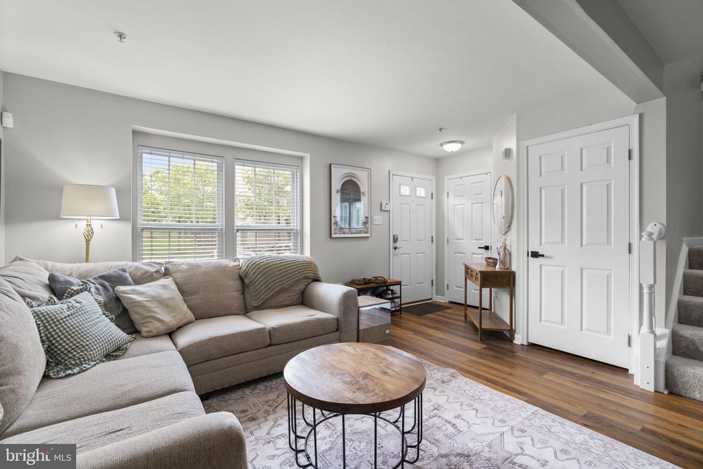 Residential in ELKRIDGE 4
