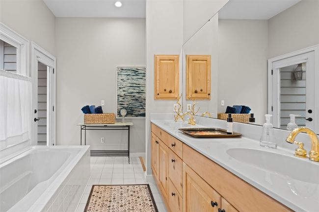 140 Lost Trl, House other with 3 bedrooms, 3 bathrooms and null parking in Highlands NC | Image 20
