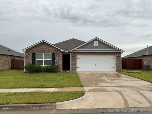 7425 160th St, Bixby, OK, 74008-6215 | Card Image