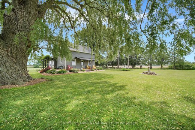 24631 Stalker Line, House other with 3 bedrooms, 2 bathrooms and 10 parking in West Elgin ON | Image 4