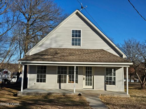 604 N Center St, Granby, MO, 64844-8231 | Card Image