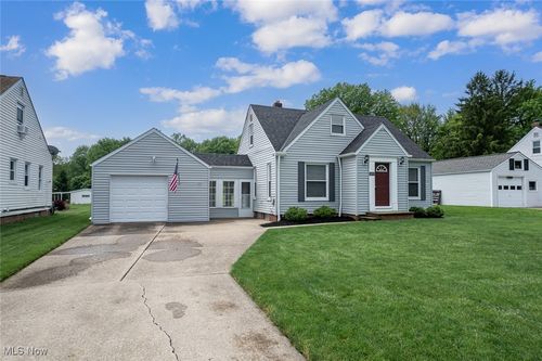 6620 Hillside Rd, Independence, OH, 44131-5300 | Card Image