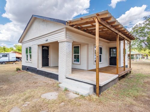 1215 Llano St, Coleman, TX, 76834-5915 | Card Image