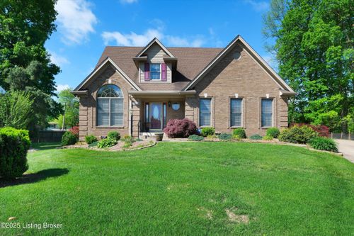 7728 Cottage Cove Way, Louisville, KY, 40214-3268 | Card Image