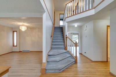 78 Hampstead Cir Nw, House detached with 4 bedrooms, 2 bathrooms and 2 parking in Calgary AB | Image 3