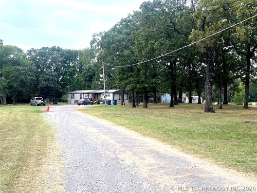 19118 S Us Highway 69, Kiowa, OK, 74553-5190 | Card Image