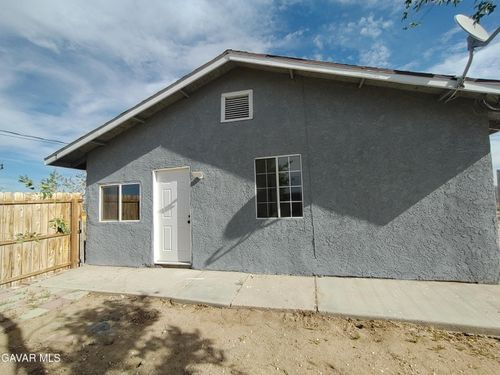 4987 Elder Avenue, Rosamond, CA, 93560 | Card Image