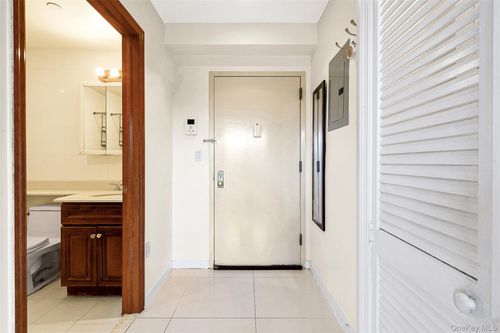 3a-64 Austin St, Rego Park, NY, 11374 | Card Image