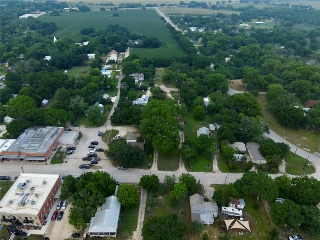 503 Crockett St, Home with 0 bedrooms, 0 bathrooms and null parking in Martindale TX | Image 15