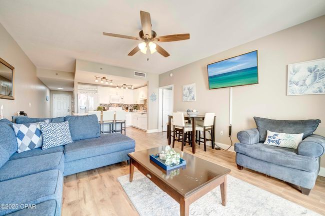 1211 - 9860 S Thomas Dr, Condo with 3 bedrooms, 2 bathrooms and null parking in Panama City Beach FL | Image 9