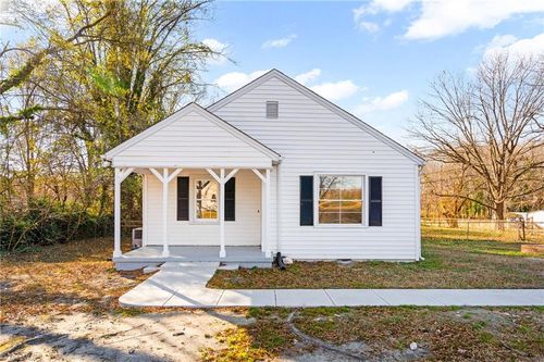 1020 Lakeside Ave, Burlington, NC, 27217-8316 | Card Image