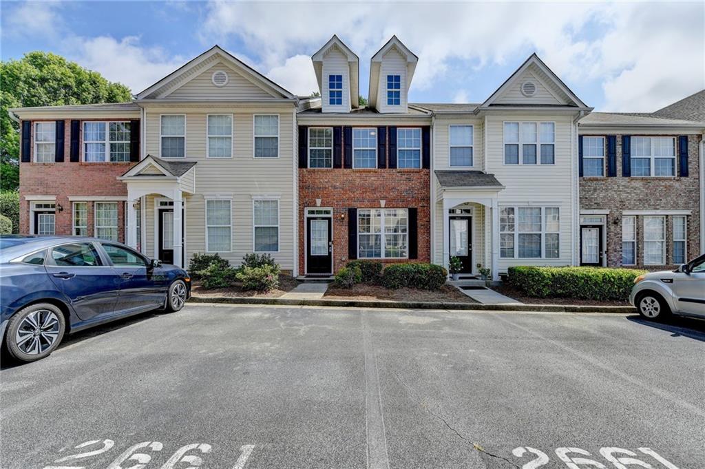 Heathrow Dr, Lawrenceville, GA 30043