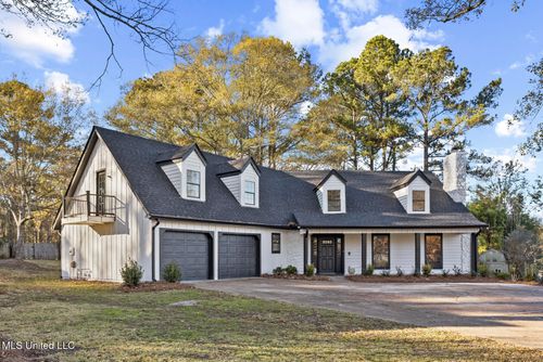 210 Haddon Cir, Brandon, MS, 39047-8046 | Card Image