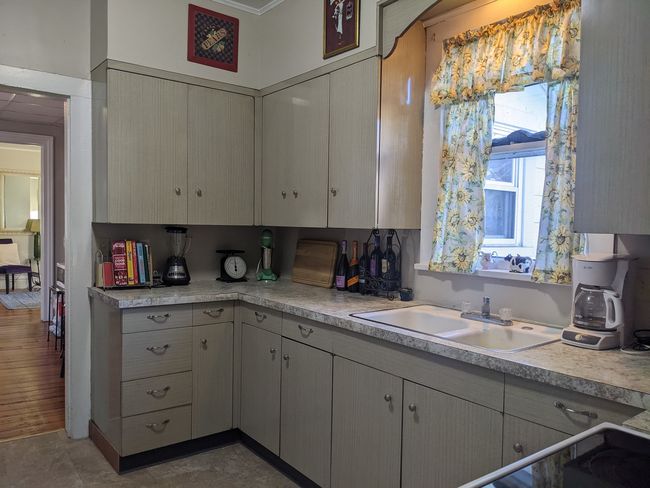 614 W Elk St, House other with 3 bedrooms, 2 bathrooms and 2 parking in FREEPORT IL | Image 5