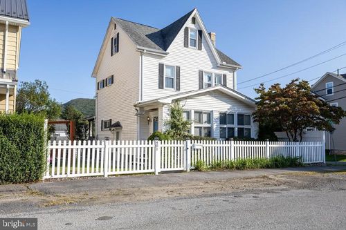 401 E Grant Ave, Altoona, PA, 16602-5317 | Card Image