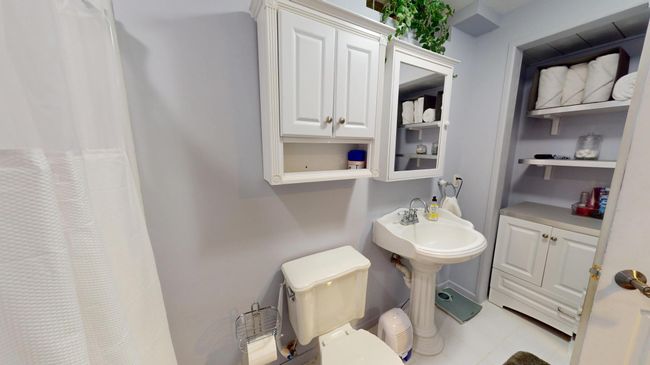 LL Bathroom | Image 35