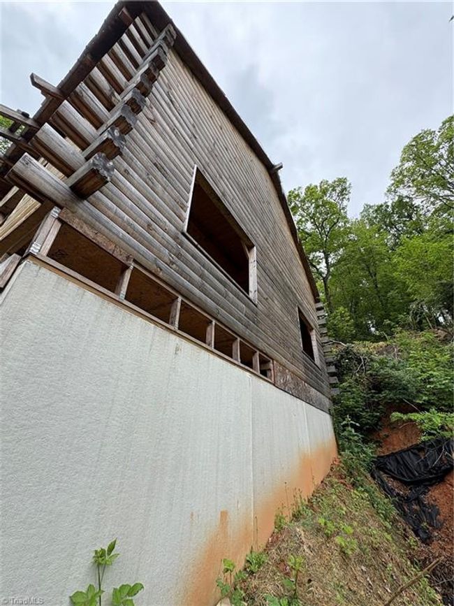 121 Anglers Way, House other with 3 bedrooms, 3 bathrooms and null parking in Lake Lure NC | Image 13