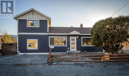 230 Fairview Ave, Kamloops, BC, V2B1E9 | Card Image