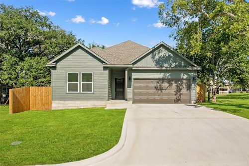 449 S Williamson St, Giddings, TX, 78942-4034 | Card Image
