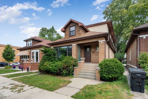 4655 N Keating Ave, Chicago, IL, 60630-4001 | Card Image
