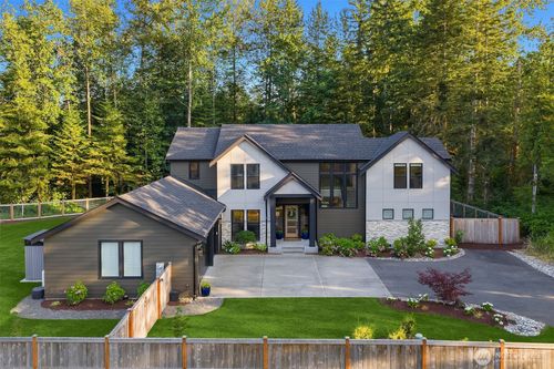12017 289th Dr Se, Monroe, WA, 98272-7517 | Card Image