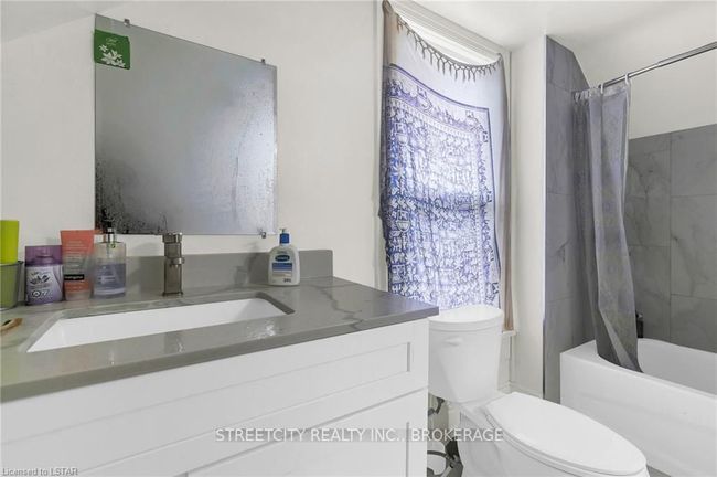 1196 Janette Ave, House other with 6 bedrooms, 3 bathrooms and 2 parking in Windsor ON | Image 19