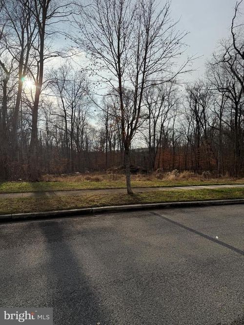 2131 Robert Bowie Dr, UPPER MARLBORO, MD, 20774-5671 | Card Image