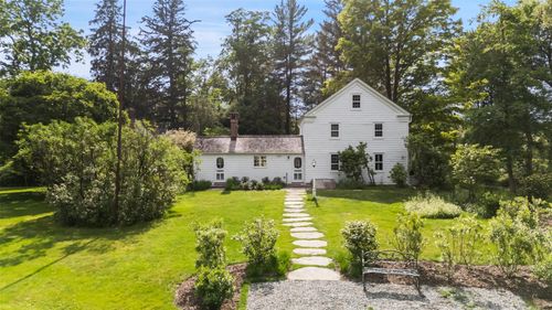 701 Guard Hill Rd, Bedford, NY, 10506-1048 | Card Image