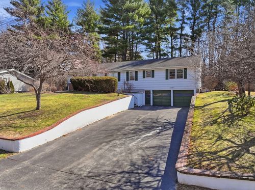 7 Little Tree Ln, Framingham, MA, 01701-4748 | Card Image