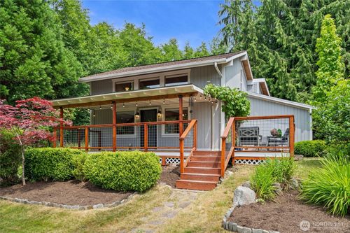 3555 Holmes View Dr, Langley, WA, 98260-9671 | Card Image