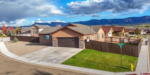 611 Lois Ln, Cortez, CO, 81321-4725 | Card Image
