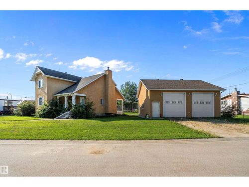 5015 47 Ave, Evansburg, AB, T0E | Card Image