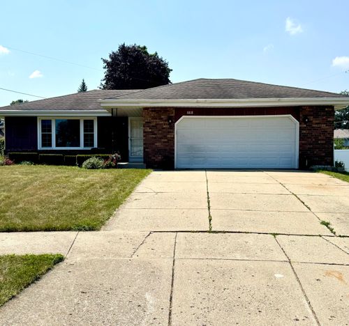 8818 46th Ave, Kenosha, WI, 53142-2442 | Card Image