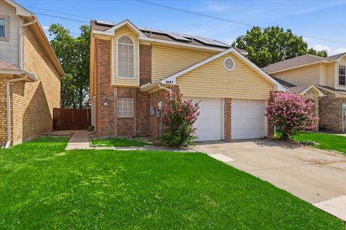 1367 Mimosa Ln, Lewisville, TX, 75077-2139 | Card Image