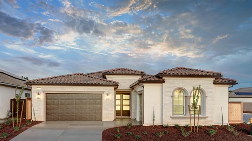 1675 N Blackwood Ave, Clovis, CA, 93619-3901 | Card Image