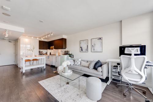 607-188 Agnes Street, New Westminster, BC, V3L0H6 | Card Image